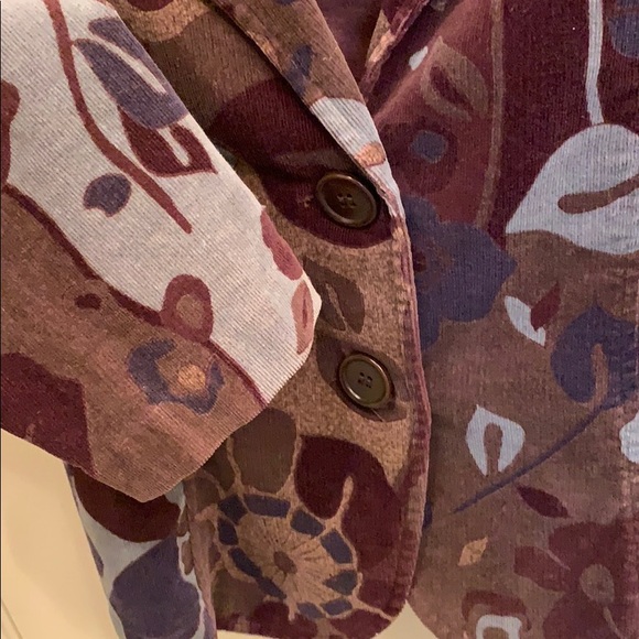 Jacket - Picture 5 of 6